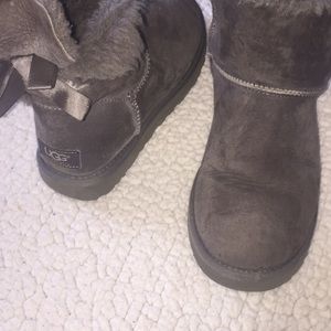 Bailey bow uggs